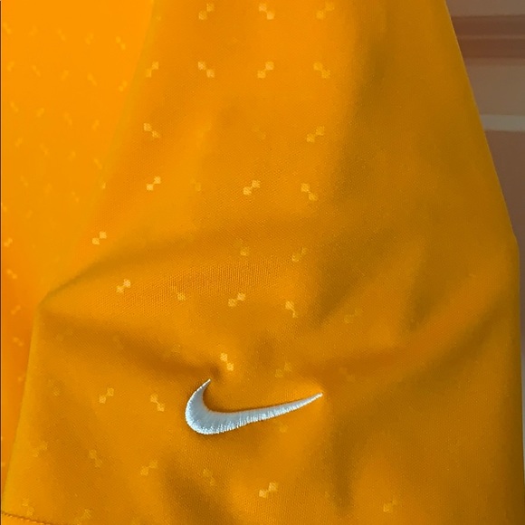 Men’s Orange Nike Dri-Fit Golf Polo - Picture 4 of 5